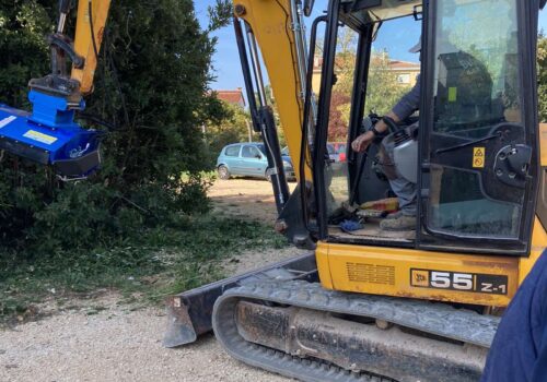 0-02-05-531509d2cf60fc98c192f14b07167bf5749d3411fdb44975cbe76dea165c8642_49febe4a96ffb400